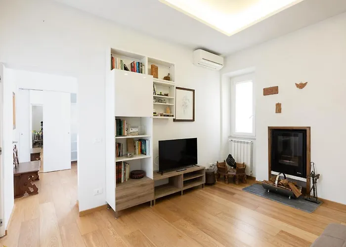 Trevi House *